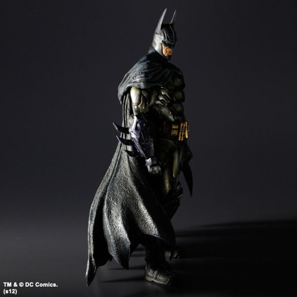 Batman play. Batman Arkham Action Figure. Фигурка Batman Arkham Armored. Batman Arkham Asylum Armored. Бэтмен Play Arts.