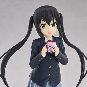 Azusa Nakano Pop Up Parade L