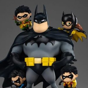 Batman Family Icons Deluxe