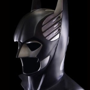 Batman Sonar Cowl (studio)