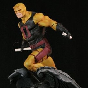 Daredevil On Gargoyle (Bowen Designs) (studio)