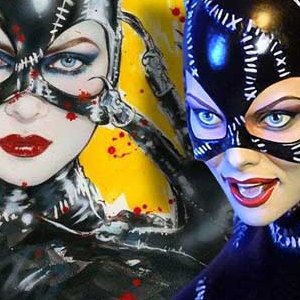 Catwoman Yellow And Red Litograph MD (Tweeterhead)
