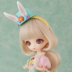 Charlotte Melone Seasonal Doll