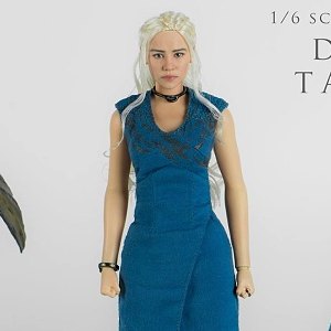 Daenerys Targaryen (Threezero Store)