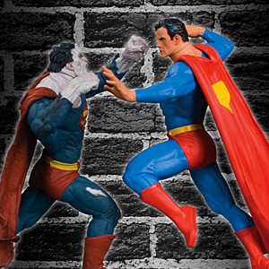 Ultimate Showdown - Superman Vs. Bizarro (studio)