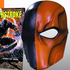 Deathstroke Mask & Book Set