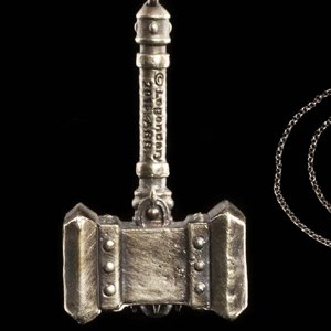 Doomhammer Pendant