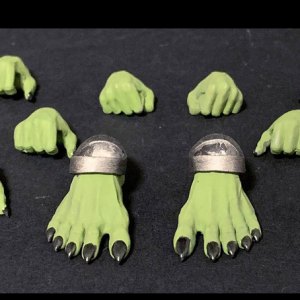 Green Skin Hands & Feet Accessory
