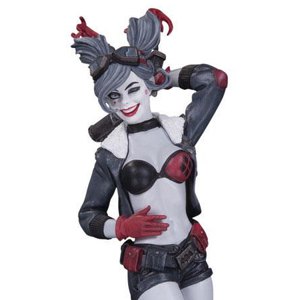 Harley Quinn Red White Black (Ant Lucia)