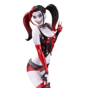 Harley Quinn Red White Black (J. Scott Campbell)