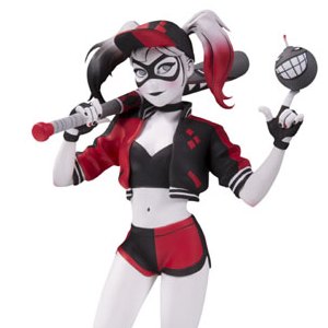 Harley Quinn Red White Black (Mingjue Helen Chen)