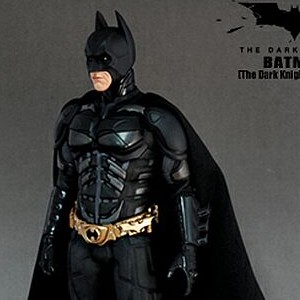 Batman Dark Knight Suit (studio)