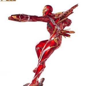 Iron Man MARK 48 Battle Diorama