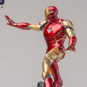 Iron Man MARK 85 Battle Diorama