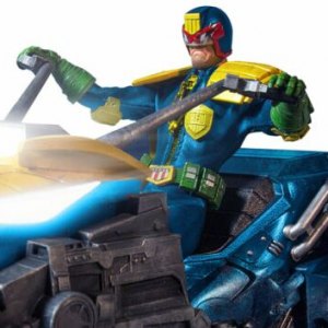 Judge Dredd With Lawmaster Bike (Previews)