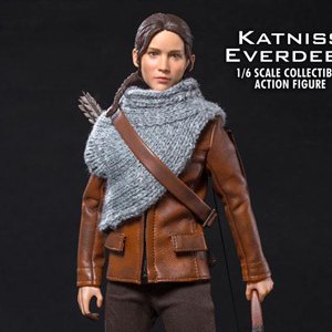 Katniss Everdeen Hunting