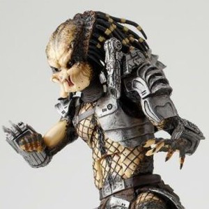 Predator (Revoltech) (studio)