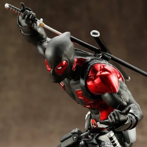 Marvel Now! Deadpool Black Suit (Global Holdings)