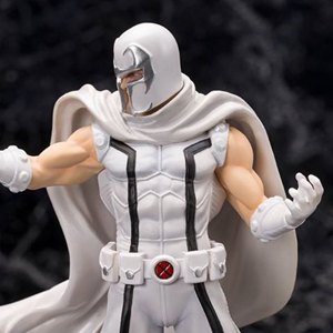 Marvel Now! Magneto White (HEO)