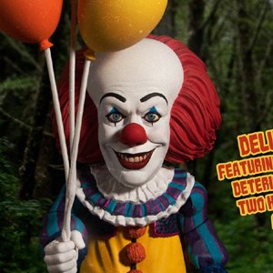 Pennywise Mezco Designer Series