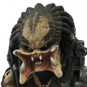 Predator Unmasked kasička