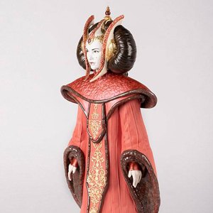 Queen Amidala In Throne Room