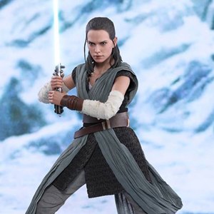 Rey Jedi Training