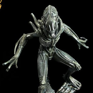 Alien Warrior (Sideshow) (studio)