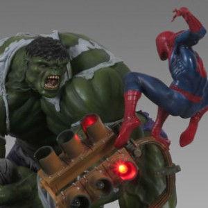 Hulk Vs. Spider-Man (Sideshow) (studio)