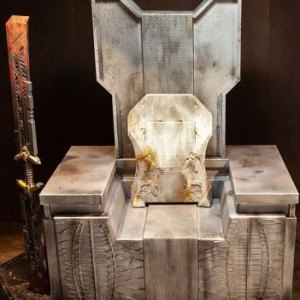 Thanos Throne With Base And Stand