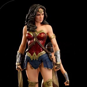 Wonder Woman & Young Diana Deluxe