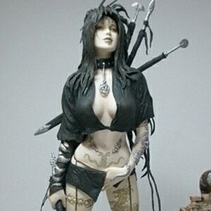 Medusa's Gaze Resin (Luis Royo) (studio)