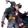 DC Bombshells: Batman And Catwoman Deluxe