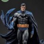 Batman Batcave Deluxe Bonus Edition (Jim Lee)