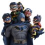 Batman Family Classic Q-Master Diorama