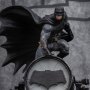 Batman On Batsignal Deluxe