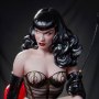 Bettie Page Love Hurts (Olivia De Berardinis)