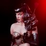 Bettie Page Love Hurts (Olivia De Berardinis)