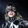 Catwoman Battle Damaged Deluxe