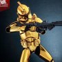 Clone Trooper Gold Chrome (Hot Toys)