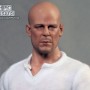 John McClane - A Cop Never Dies (studio)