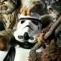 Fall Of Empire - Ewoks vs. Stormtrooper (studio)