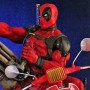 Deadpool on Vespa (studio)