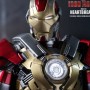 Iron Man MARK 17 Heartbreaker (studio)