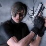 Leon S. Kennedy T-shirt (studio)