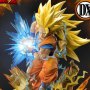 Dragon Ball Z: Super Saiyan Son Goku Deluxe