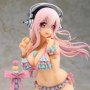 Sonico With Macaron