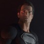 Superman Black Suit (studio)