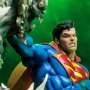 Superman Vs. Doomsday Diorama (Ivan Reis)