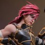 Vi